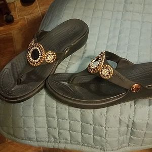 Crocs wedge flip flops